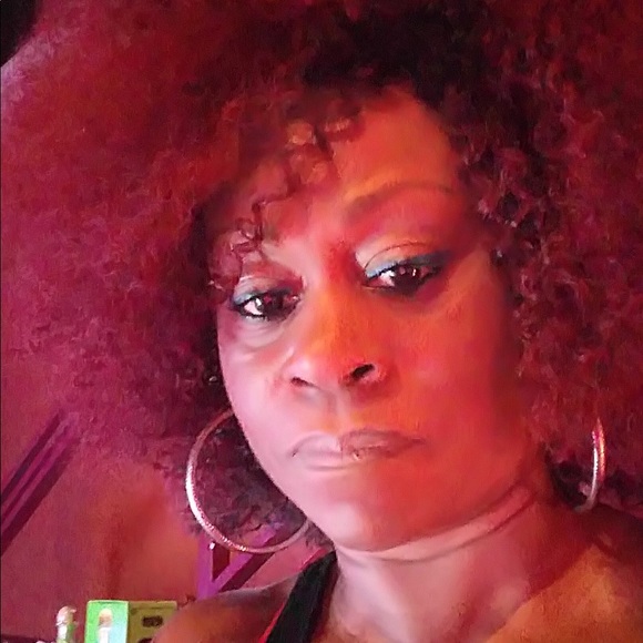 Meet your Posher, Marilyn - Picture 1 of 1